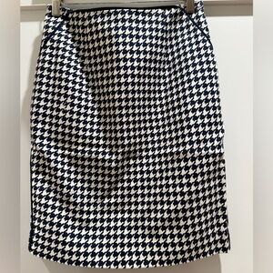 Forever 21 Navy Houndstooth Pencil Mini Skirt